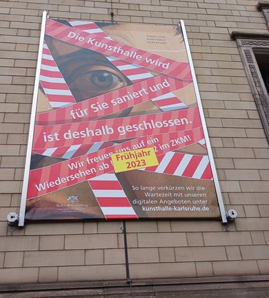 Einmal musste das Datum schon überklebt werden. Foto: Florian Kaumann Einmal musste das Datum schon überklebt werden. Foto: Florian Kaumann