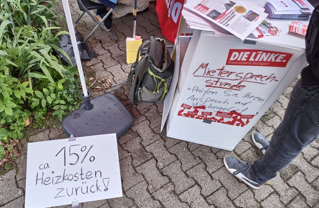 Vor allem Heizkostenabrechnungen nimmt man am Mietnotruf-Infostand unter die Lupe. Vor allem Heizkostenabrechnungen nimmt man am Mietnotruf-Infostand unter die Lupe.