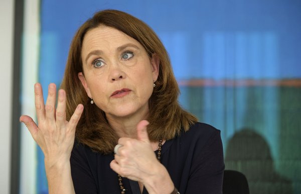 "Es war uns ein großes Anliegen, die vielen Hilfsprogramme auf unserer Website zusammenzutragen." "Es war uns ein großes Anliegen, die vielen Hilfsprogramme auf unserer Website zusammenzutragen."