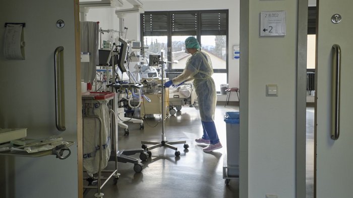 Trotz Fachweiterbildung zur Anästhesie- und Intensivfachkraft: Krankenschwester bleibt Krankenschwester. Trotz Fachweiterbildung zur Anästhesie- und Intensivfachkraft: Krankenschwester bleibt Krankenschwester.