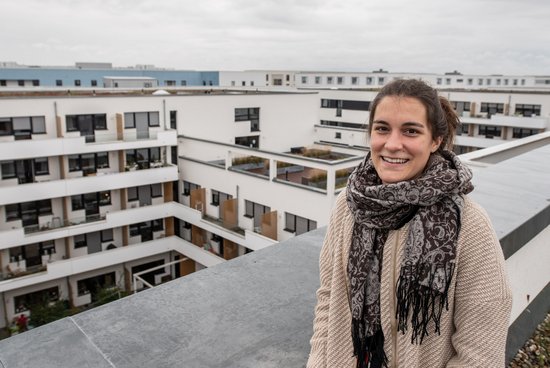 Martha Ninov fühlt sich wohl in der Bahnstadt. Noch wohler würde sie sich fühlen, wenn die Temperaturen durchgängig erträglich blieben.  Martha Ninov fühlt sich wohl in der Bahnstadt. Noch wohler würde sie sich fühlen, wenn die Temperaturen durchgängig erträglich blieben.