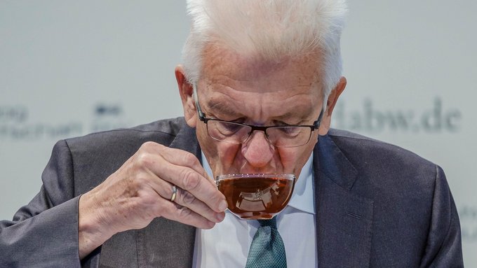 Kein Termin ohne Tee. Foto: Joachim E. Röttgers