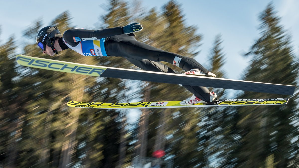 Schanzengucken: der Norweger Espen Bjørnstad beim Training. Foto: Ailura, CC BY-SA 3.0 AT, https://commons.wikimedia.org/w/index.php?curid=76846418