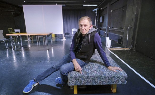 Regisseur László Bagossy will die Widersprüche der Welt auf die Bühne bringen. Foto: Joachim E. Röttgers Regisseur László Bagossy will die Widersprüche der Welt auf die Bühne bringen. Foto: Joachim E. Röttgers