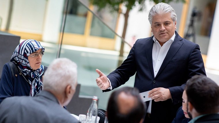 Racial Profiling, postmortal