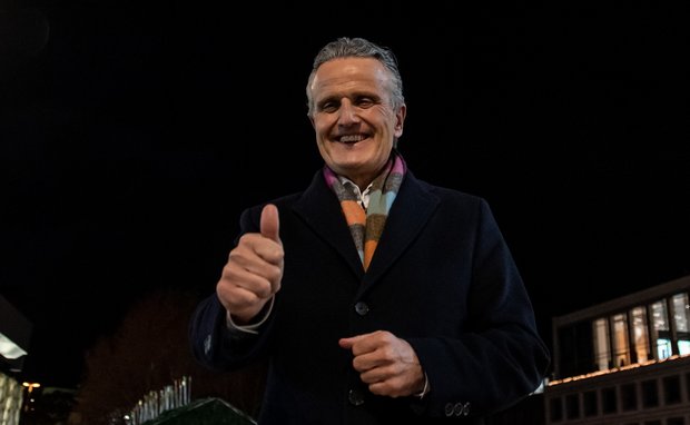 Wahlabend in Stuttgart: Frank Nopper im Schwarzen. Foto: Jens Volle
