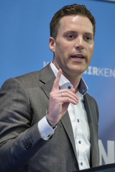 Manuel Hagel, Fraktionschef der CDU im Landtag von Baden-Württemberg, will Gelder für Geflüchtete kürzen. Foto: Joachim E. Röttgers
