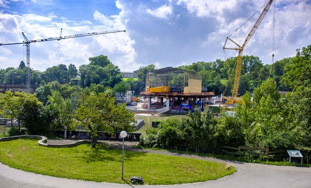 Bye-bye Idyll: Stuttgart-21-Brückenbau über den Neckar.
