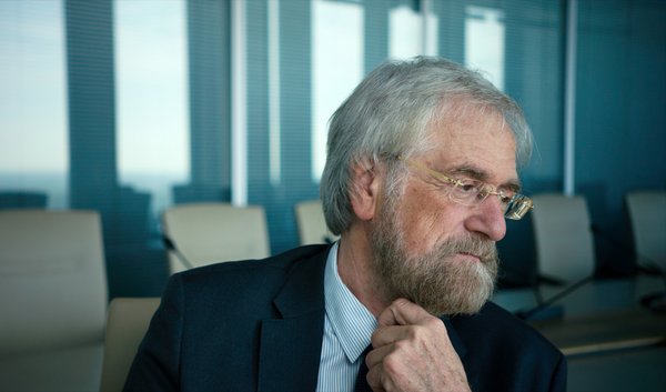 "Äh, also – das werden die Leute nicht verstehen." Peter Praet, Chefvolkswirt der Europäischen Zentralbank. "Äh, also – das werden die Leute nicht verstehen." Peter Praet, Chefvolkswirt der Europäischen Zentralbank.