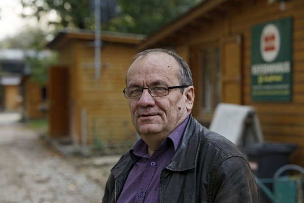 Diakon Horst Kenschner, so etwas wie der Dorfschultes.