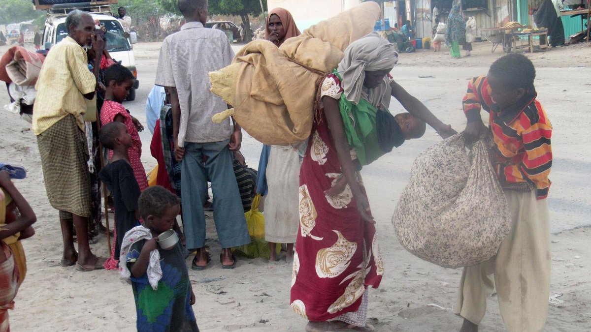 2011 in Somalia: Menschen, die vor dem Bürgerkrieg, der Dürre und der Hungersnot geflohen sind. Fotos: Rainer Lang
