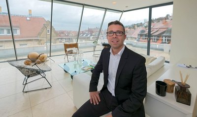 Florian Danner in seinem "Ufo".