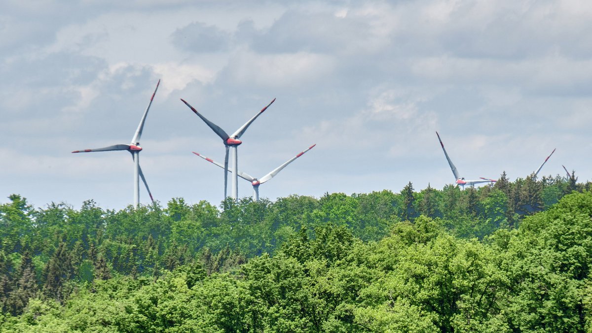 Könnten bald mehr werden: Baden-Württemberg ist zum Spitzenreiter beim Genehmigen von Windkraftanlagen avanciert. Foto: Joachim E. Röttgers