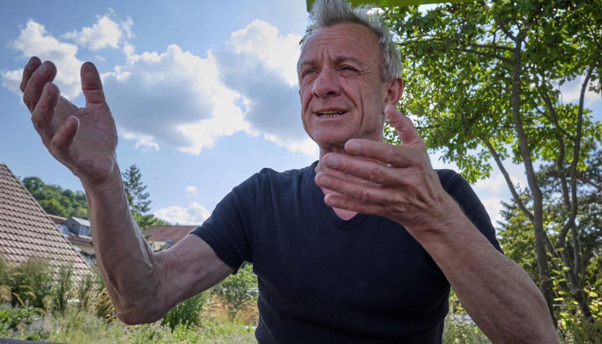 Andreas Hofer findet es absurd, dass Häuser heutzutage eine Lebensdauer von gerade mal 36 Jahren haben. Fotos: Joachim E. Röttgers