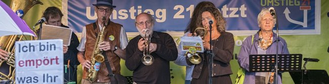 Wach bleiben: "Kontrollieren Sie uns!"