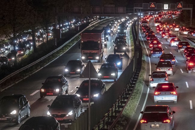 Ob weniger Autos nicht doch besser wären als mehr? 