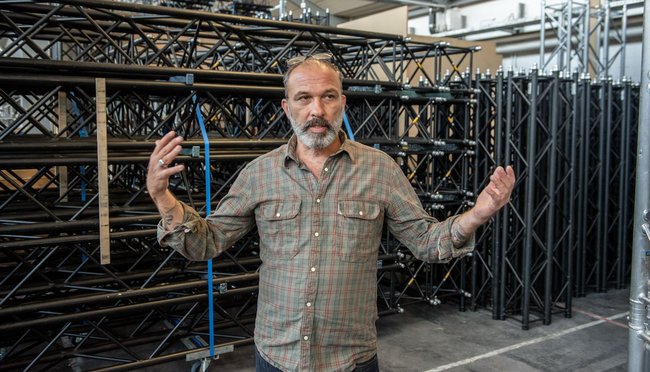 Thomas Epple führt die deutschlandweit größte Firma der Branche, und der steht das Wasser bis zum Hals. Thomas Epple führt die deutschlandweit größte Firma der Branche, und der steht das Wasser bis zum Hals.