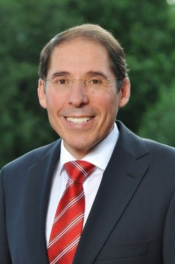 OB Ilg bedauert "achtlosen Umgang mit Volksliedern." Foto: Stadt Heidenheim