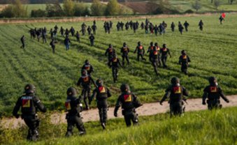 Pressefreiheit und Polizeitaktik