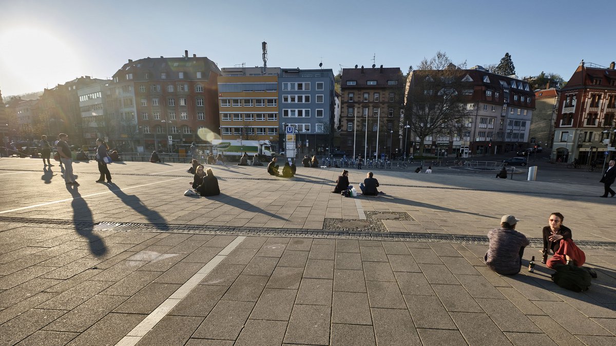 Stein statt Grün: Beim Umgestalten des Marienplatzes hat die Stadt Stuttgart viel falsch gemacht. Foto: Joachim E. Röttgers