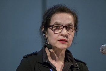 Kuratorin Christine Peters.