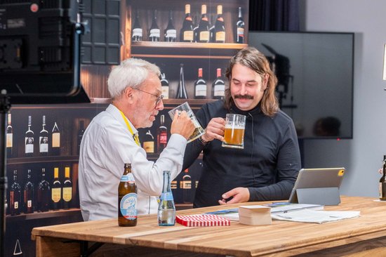 Fritz Vahrenholt (SPD, links) verliert klare Worte zum grünen Koalitionspartner - dem Publikum zuliebe.