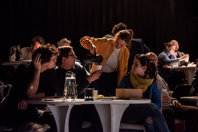 Zwischendurch gibt es Malventee.