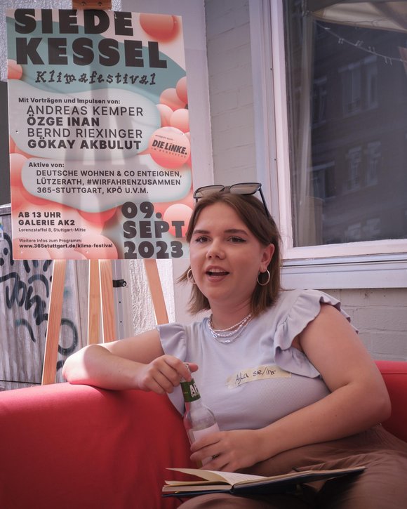 Ex-Grüne Ayla Salatovic beim Siedekessel-Festival der Stuttgarter Linken.