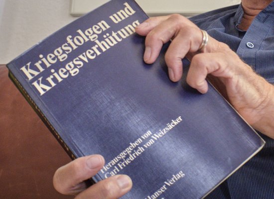 Misstrauen kann überwunden werden, hat Nielebock aus diesem 1971 erschienenen Werk gelernt.