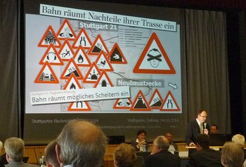 Provokante Folie: BUND-Gutachter Christoph Engelhardt während der Erörterung. Foto: privat 