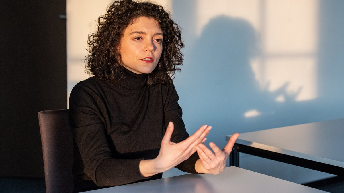 Tatsiana Khomich über Maria Kalesnikava: "Sie war einmal nur meine Schwester, nun ist sie die Schwester von vielen." Foto: Jens Volle Tatsiana Khomich über Maria Kalesnikava: "Sie war einmal nur meine Schwester, nun ist sie die Schwester von vielen." Foto: Jens Volle