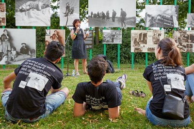 Vor der Beschädigung: Irme Schaber auf dem Fotografenfestival in Leipzig. Foto: Hendrik Pupat