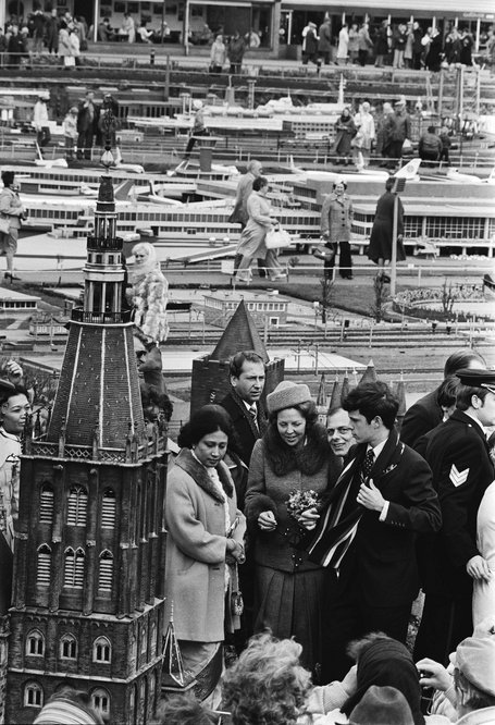 Prinzessin Beatrix im Miniaturpark Madurodam, Den Haag 1979. Foto: Koen Suyk/Anefo, gemeinfrei