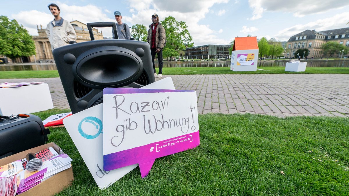 Neue, bezahlbare Wohnungen sind auch mit dem neuen "Gesetz für schnelles Bauen" nicht in Sicht. Hier Protest vom April 2024. Foto: Jens Volle