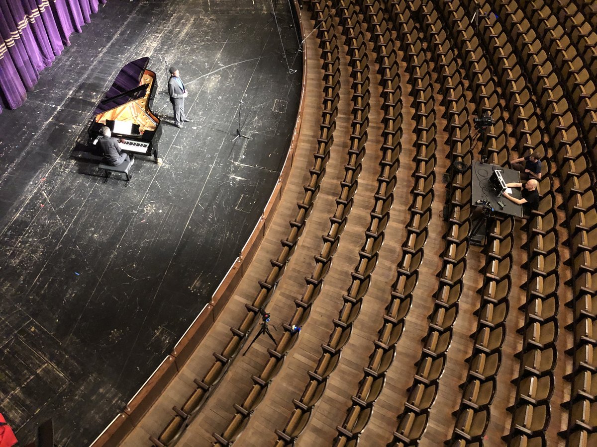 Corona-Proben an der Oper in Stuttgart. Foto: Staatsoper Corona-Proben an der Oper in Stuttgart. Foto: Staatsoper