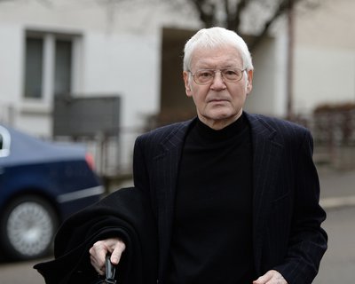 Anton Schlecker zu Beginn des aktuellen Prozesses vorm Landgericht Stuttgart. Foto: Bernd Weißbrod/dpa