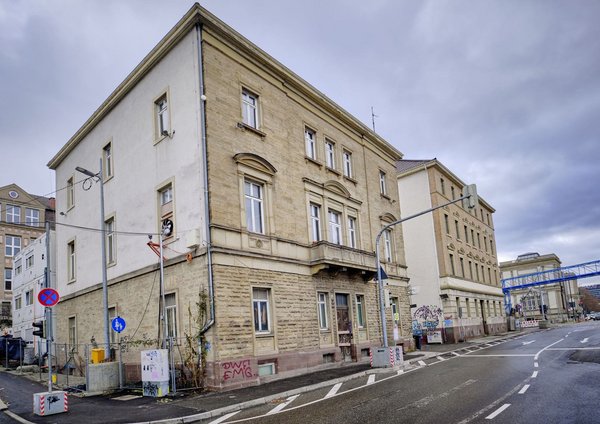 Einst Polizeiwache, heute Künstlerhaus. Foto: Joachim E. Röttgers Einst Polizeiwache, heute Künstlerhaus. Foto: Joachim E. Röttgers