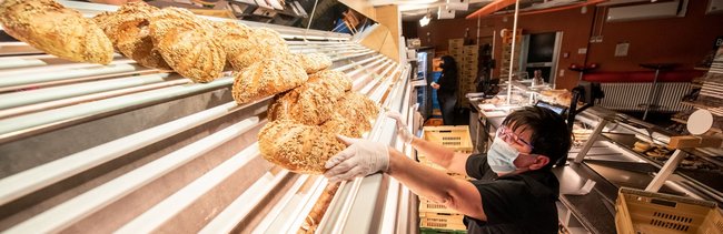 3.000 Frauen