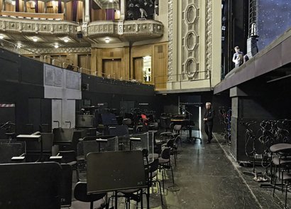 Modernisierungsbedarf im Orchestergraben.