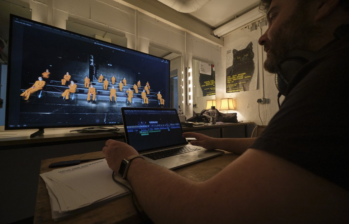 Filmprojekt in der Rampe. Ja, so könnte das klappen mit dem Abstand. Foto: Joachim E. Röttgers Filmprojekt in der Rampe. Ja, so könnte das klappen mit dem Abstand. Foto: Joachim E. Röttgers