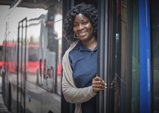 Seray Sidibe ist "stolz, eine von so wenigen Frauen zu sein".