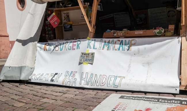 Das Camp bleibt wohl noch länger dort. Foto: Fabian Kienert