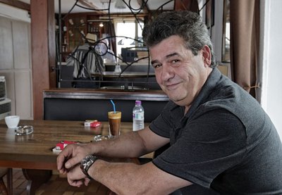 Theo Damaskinidis in der Gaststätte Ochsen in Waiblingen.