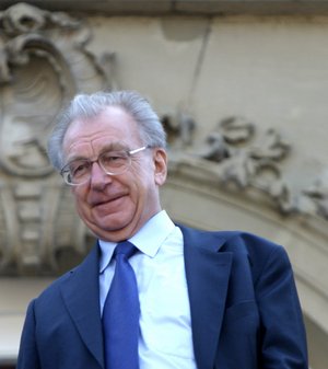 Guckt von unerreichbaren 50 Prozent plus x herab: Lothar Späth.