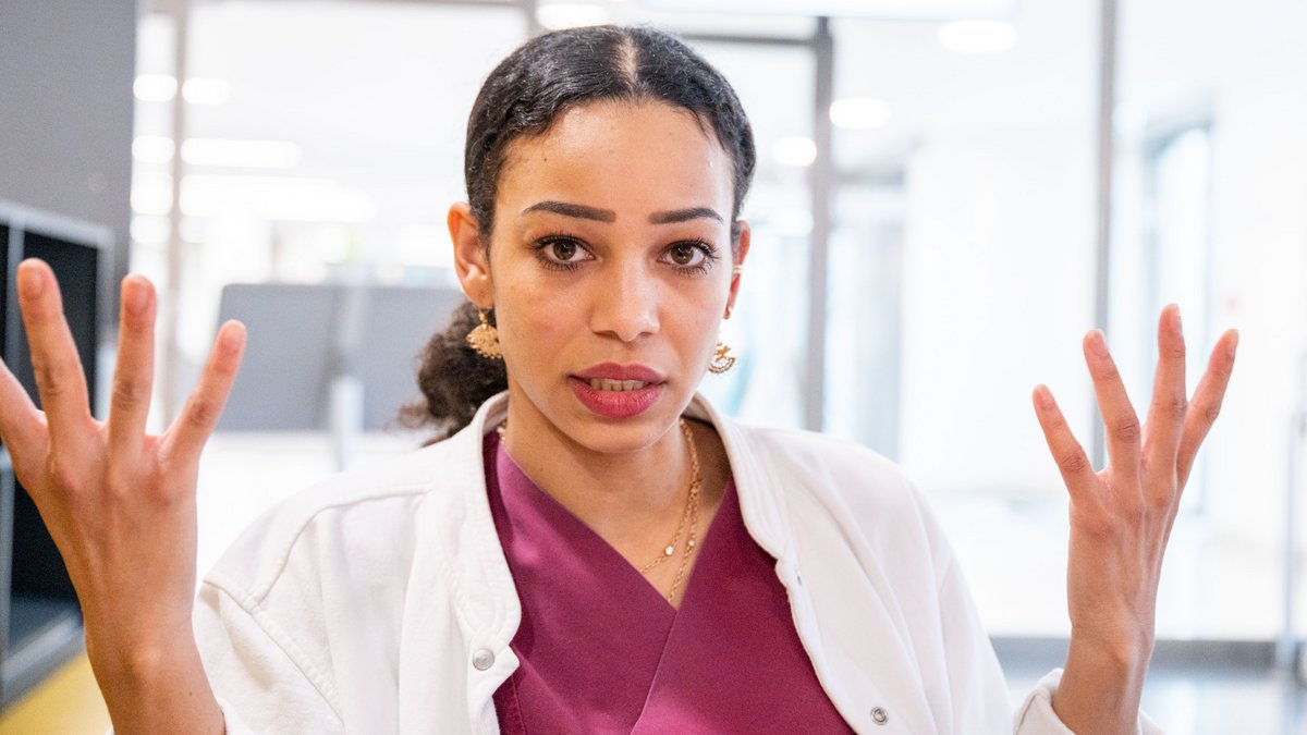 Krankenpflegerin Luna Monteiro Bailey ärgert sich über sexistische Sprüche und überlastetes Personal. Fotos: Jens Volle