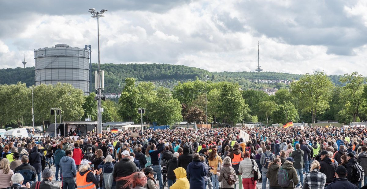 Ein bisschen voller, mit vermutlich wenig personellen Überschneidungen, wird es am 2. Mai auf dem Cannstatter Wasen, ...