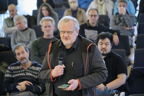 Friedensforscher Tobias Pflüger prophezeit ein Wettrüsten, das die Welt nicht sicherer macht. Friedensforscher Tobias Pflüger prophezeit ein Wettrüsten, das die Welt nicht sicherer macht.