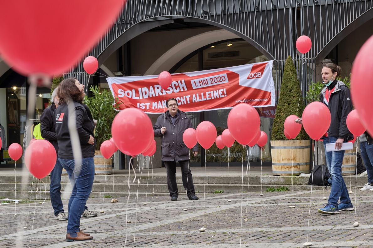 Ballons statt Demonstranten: In Bietigheim sollen ca. 200 Luftballons die DGB-Kundgebung zum 1. Mai symbolisieren.